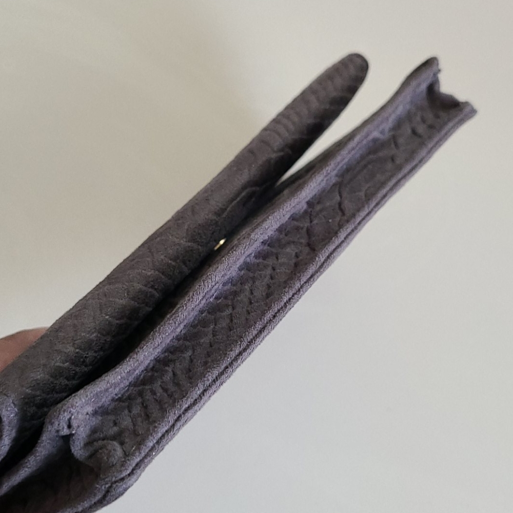 ⛔️SOLD⛔️ Urban Expressions Clutch - Picture 13 of 16